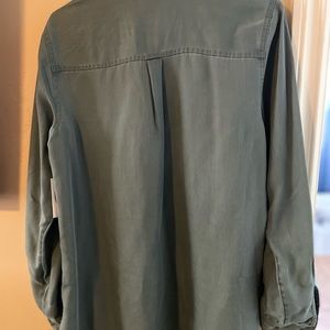 Women’s long sleeve boyfriend shirt